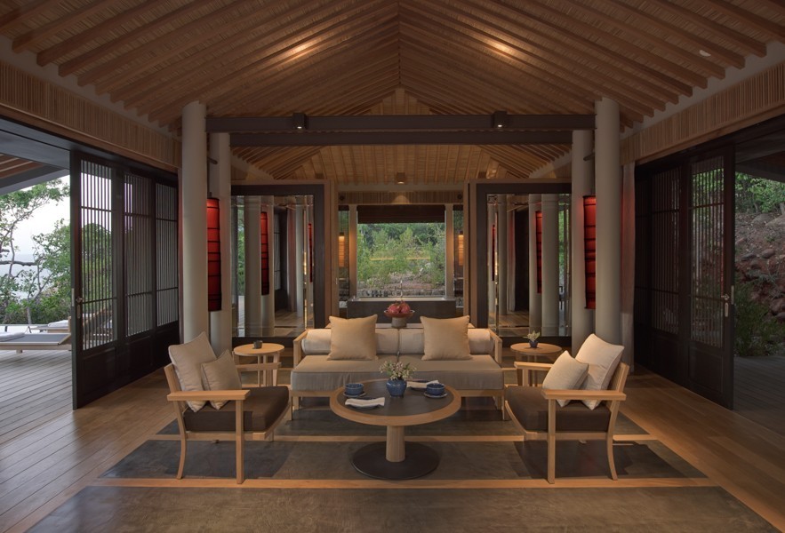 08 Noi Pool Pavilion Living Area_1400x600.jpg