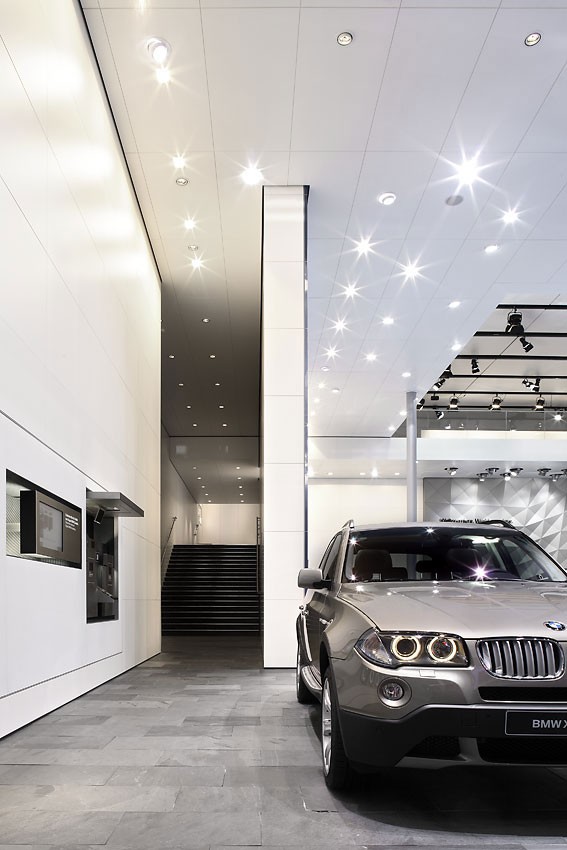 16_bmw_iaa07_15.jpg